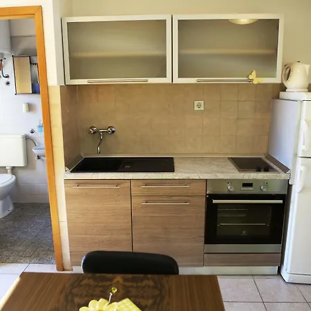 Apartment Stanic - Coastal Comfort Duce